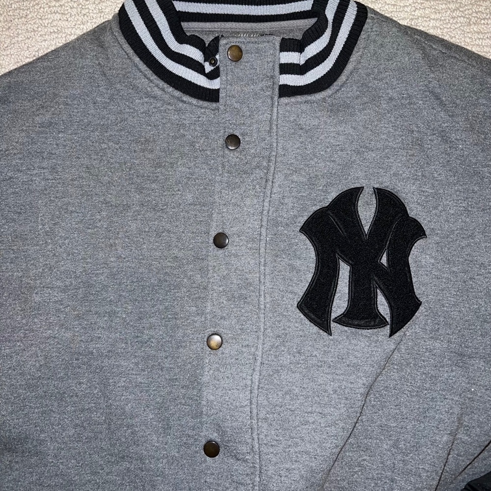 NYY Jacket - Picture 2 of 5